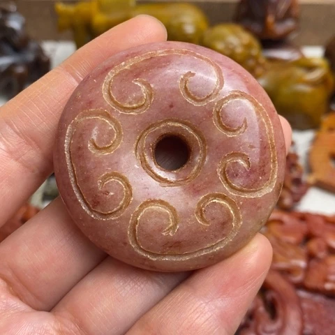 蛇纹石玉未镶嵌颈饰35