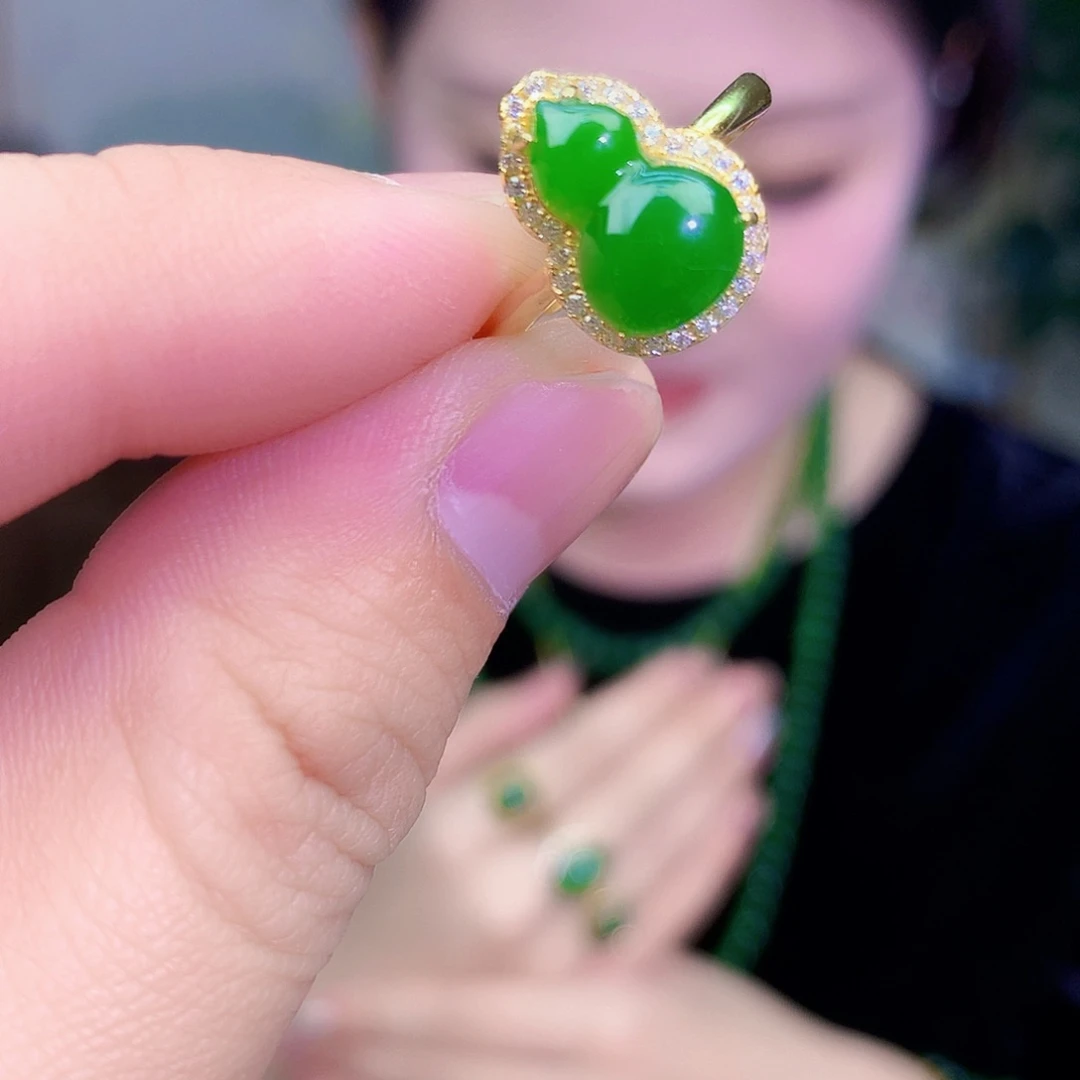 吊坠(不含链)银S925镶嵌和田玉（碧玉）戒指