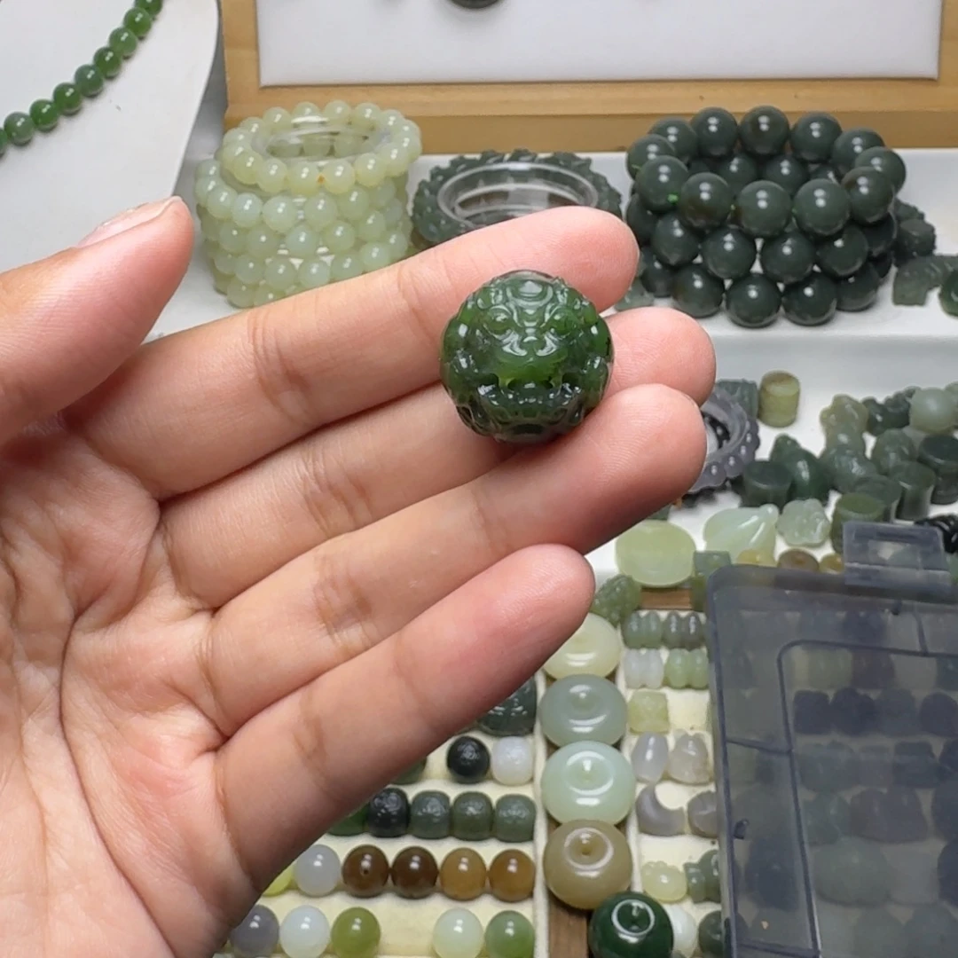 彩***和田玉未镶嵌珠宝半成品和田玉碧玉貔貅20mm