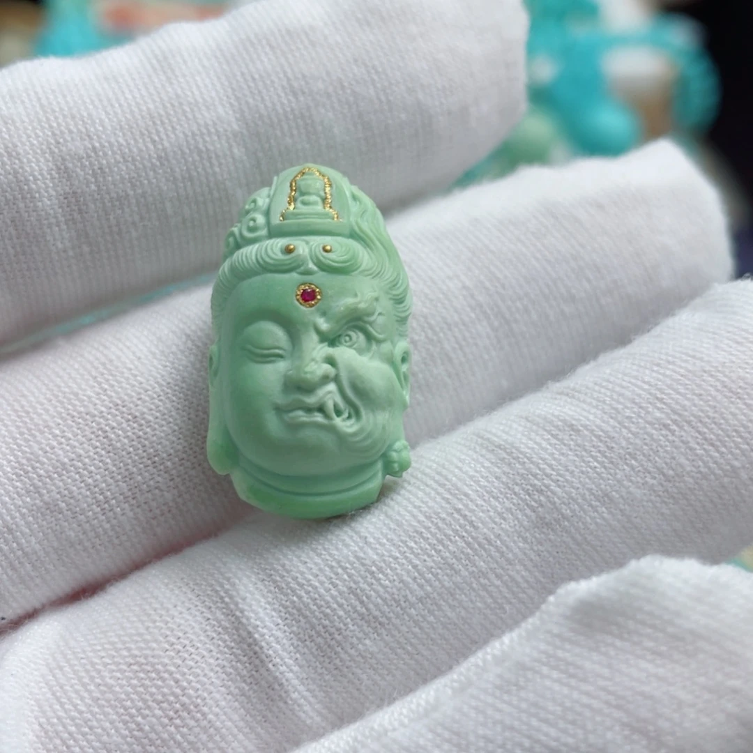 绿松石未镶嵌珠宝奇石