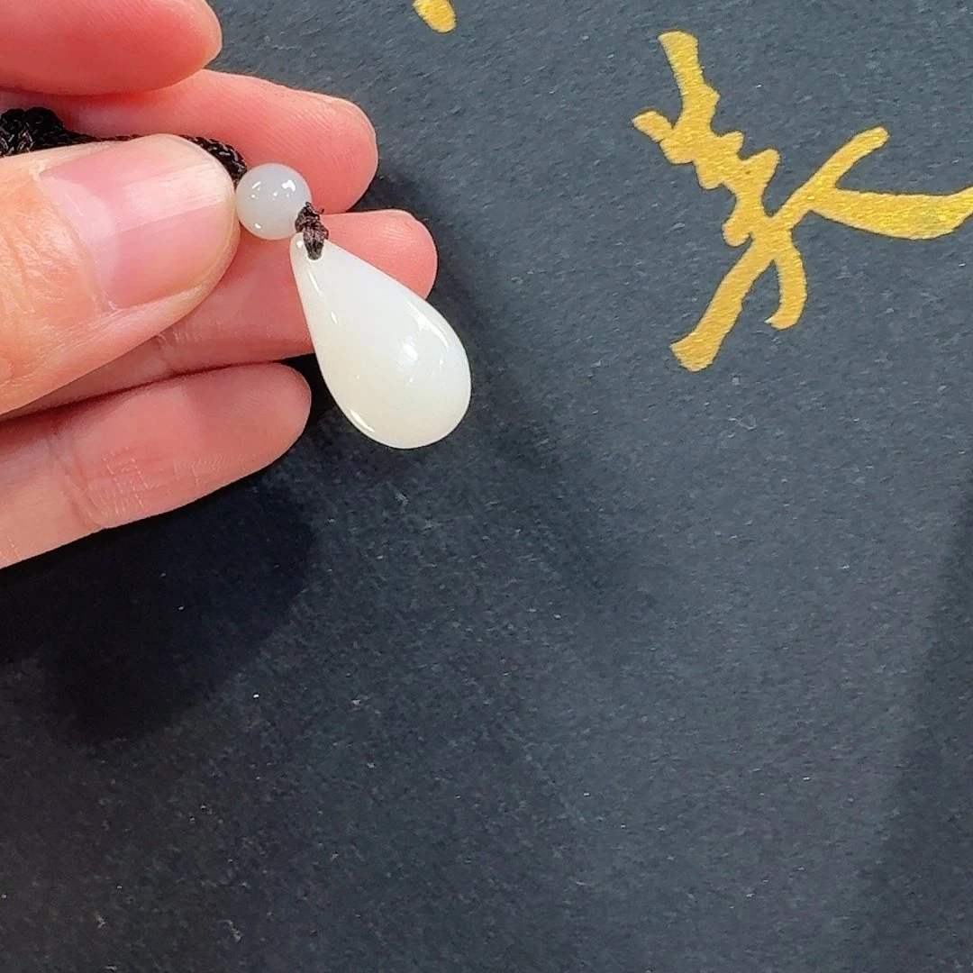 和田玉未镶嵌颈饰米达