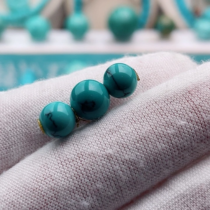 未镶嵌绿松石珠宝奇石步*