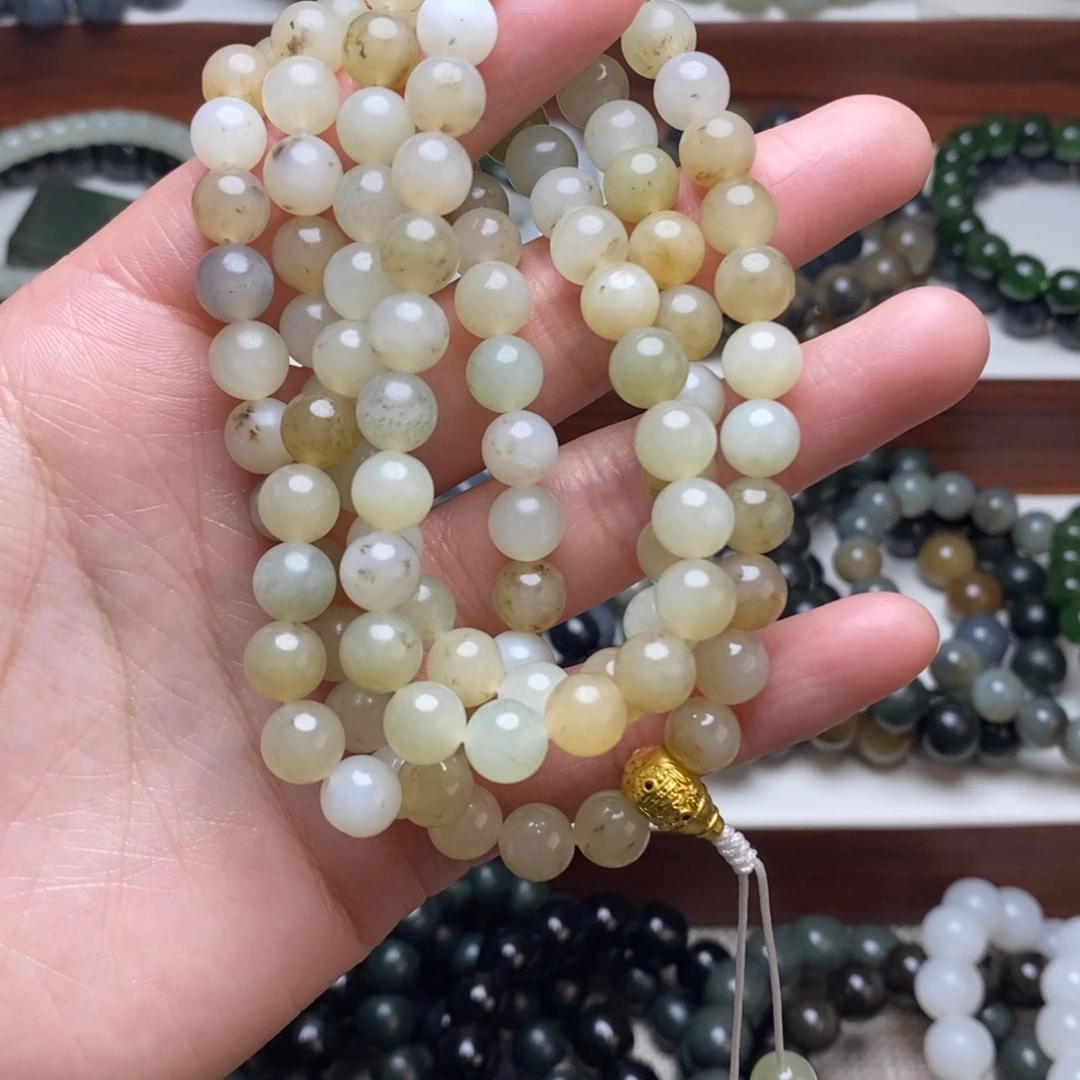 和田玉未镶嵌手串
