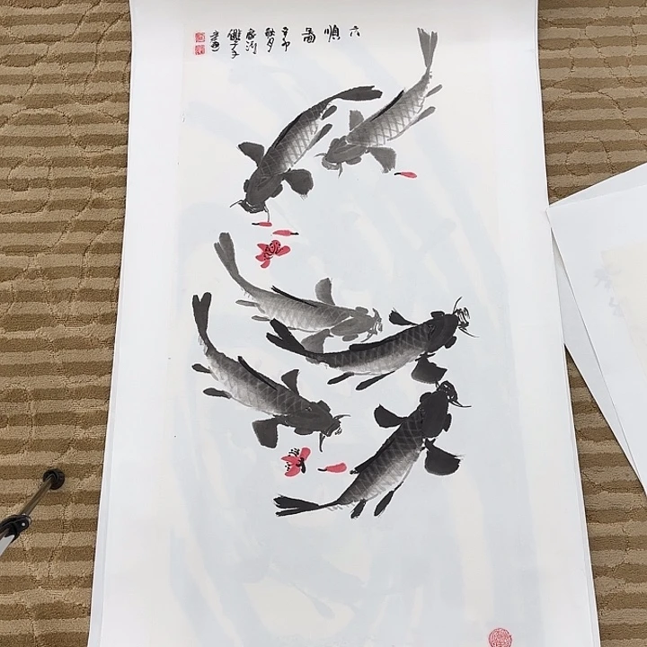 国画冰****莲花鸟的翅膀是白色和白色