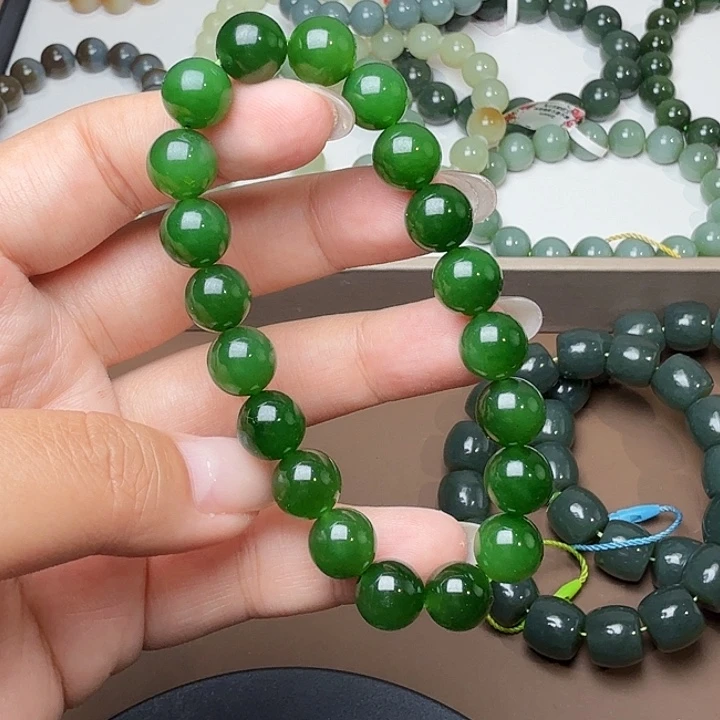 未镶嵌手链和田玉（碧玉）俄辣阳绿 10