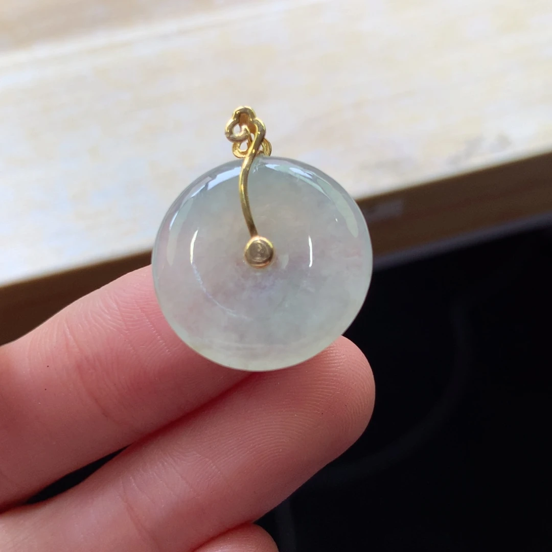 翡翠颈饰18K金镶嵌吊坠