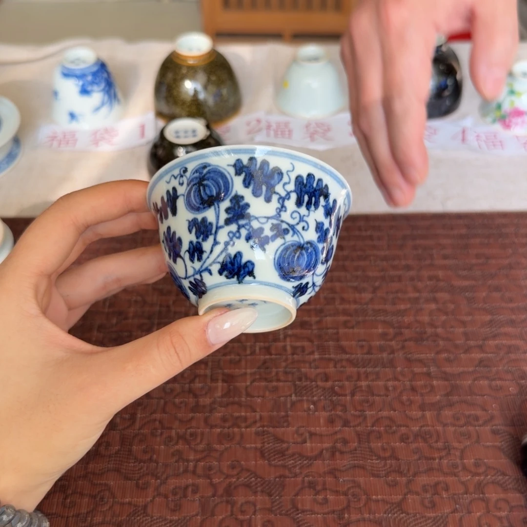 瓷片青花瓷器的制作工艺与工艺等方面都