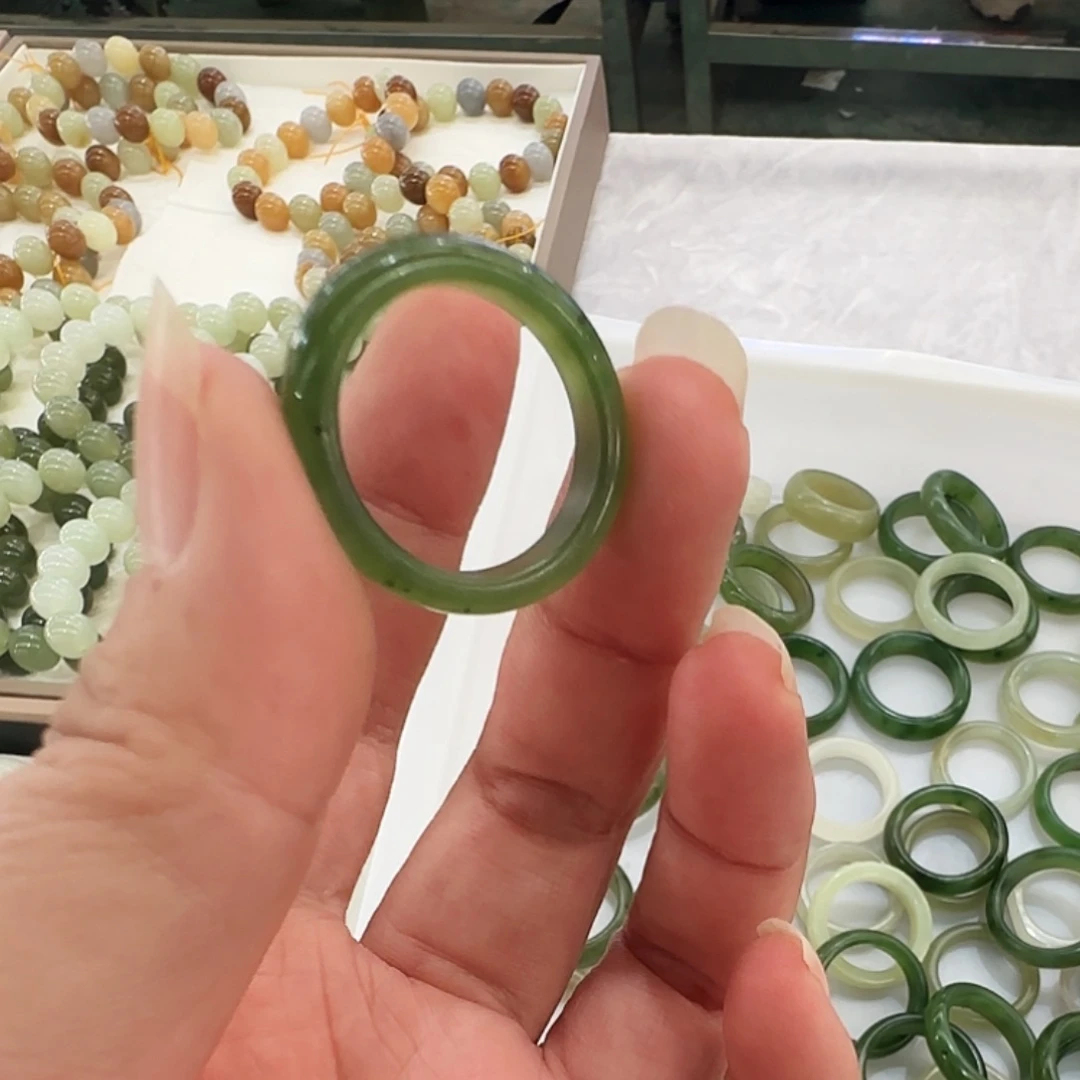 和田玉（碧玉）未镶嵌戒圈