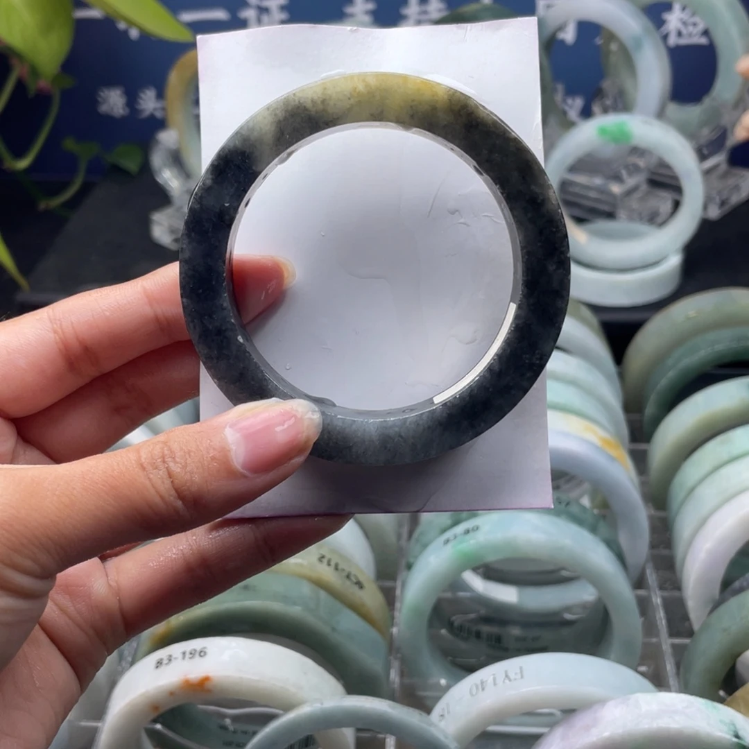 O***O定制翡翠未镶嵌翡翠手镯