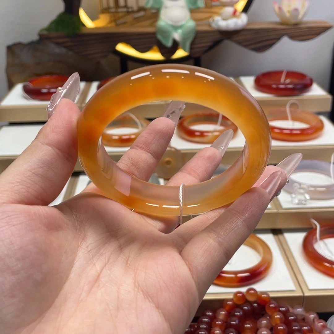 玛瑙/玉髓未镶嵌手镯