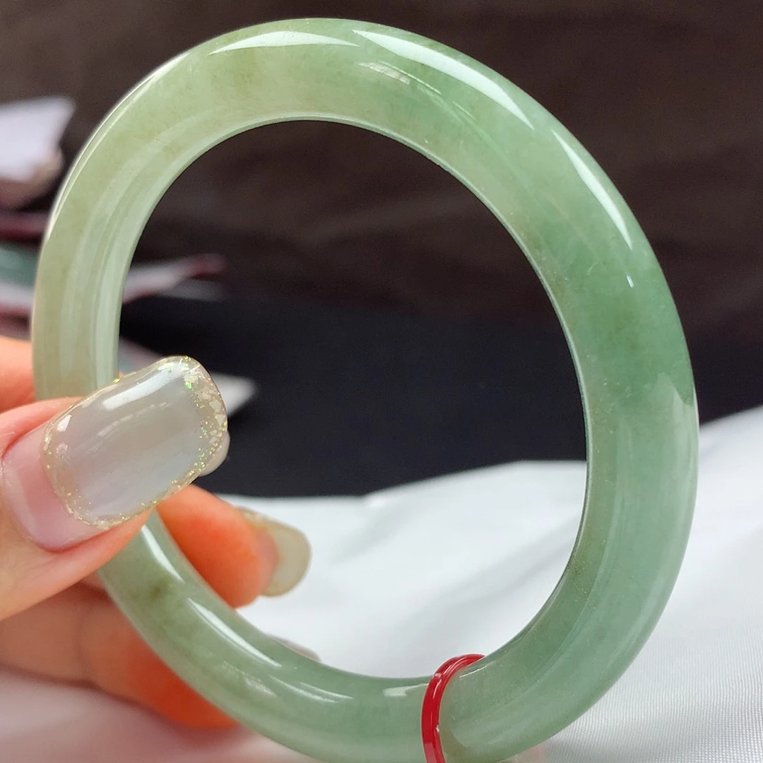 未镶嵌手镯翡翠23067，