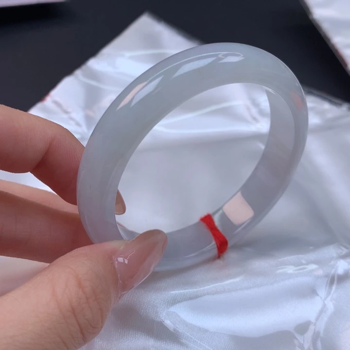 翡翠未镶嵌手镯52