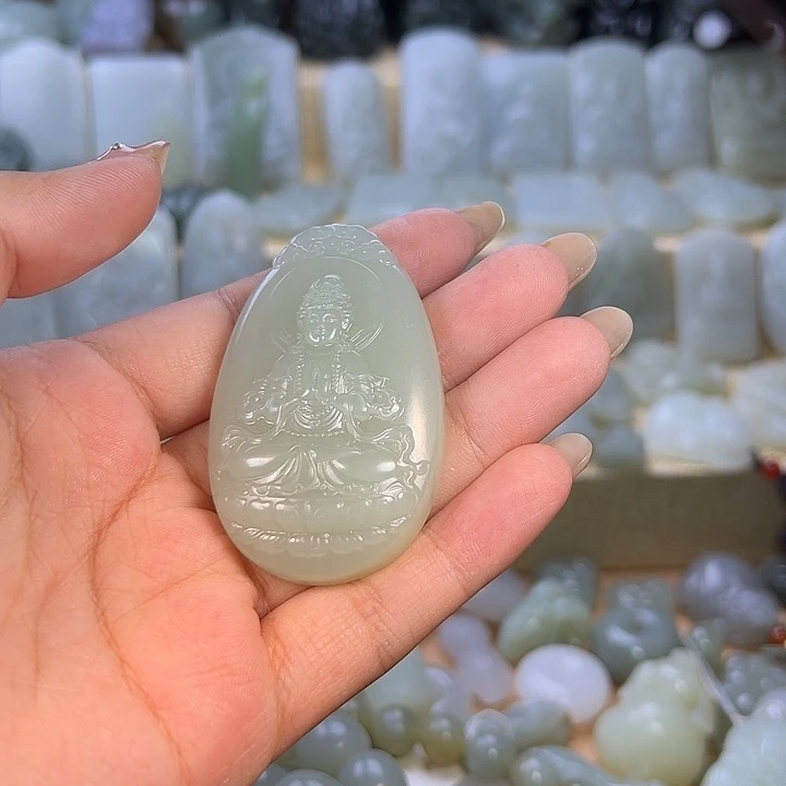 星***璨颈饰未镶嵌和田玉