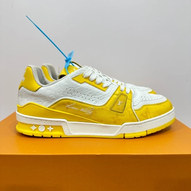 95新 LouisVuitton/路易威登 42.5码 白黄浮雕 板鞋