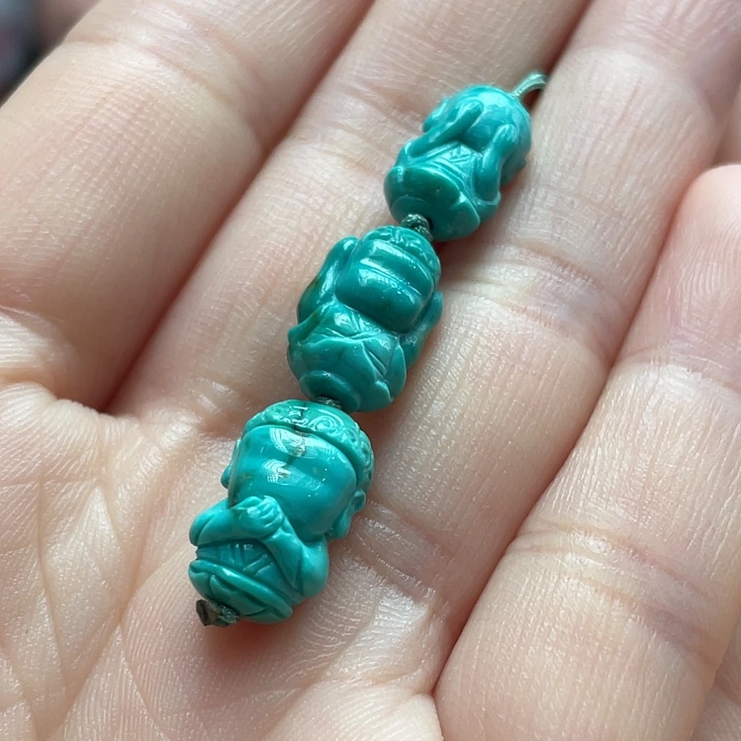 绿松石未镶嵌颈饰