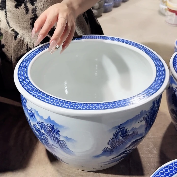 瓷片口径31厘米 高度21厘米