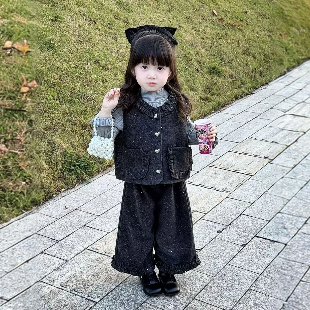 女童超好看套装秋冬2025新款儿童加绒马甲阔腿裤韩系时髦三件套潮