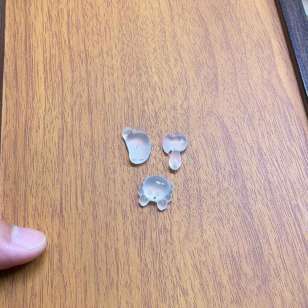 蛇纹石玉未镶嵌手链熊**。