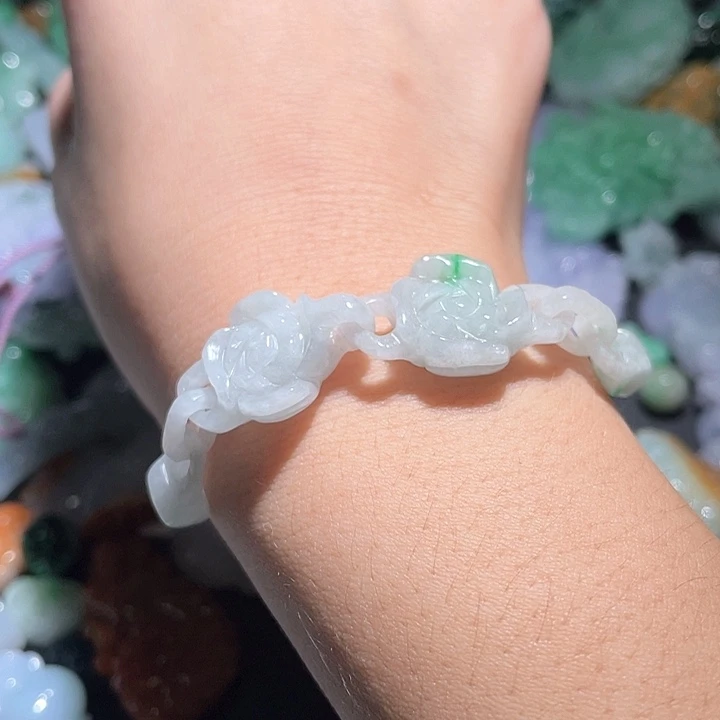 颈饰未镶嵌翡翠天