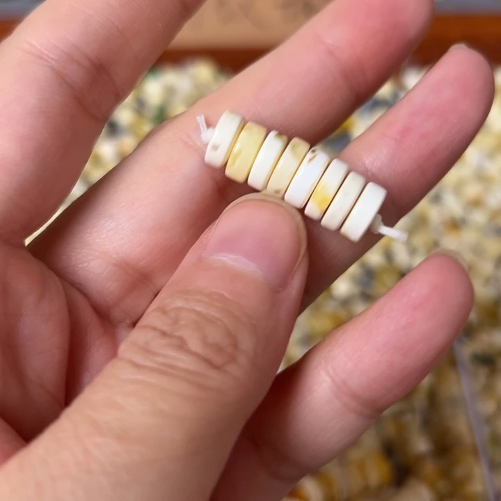 蜜蜡未镶嵌裸石8.8mm一组