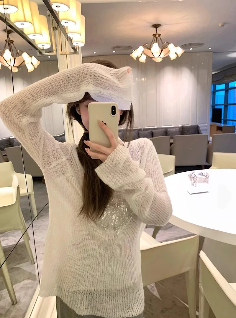 慵懒风白色镂空蝴蝶针织衫女装春季超好看v领毛衣罩衫套头上衣