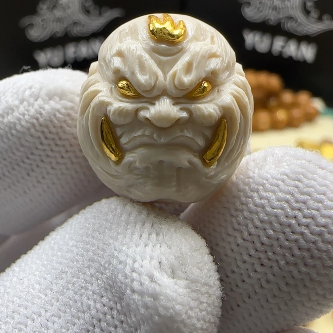 来***看猴头核桃吊坠佛爷镶嵌24k