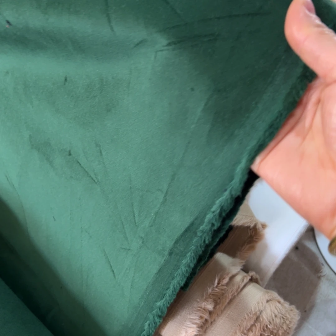 棉一米价港货原单祖母绿平绒1.4米宽果子对面