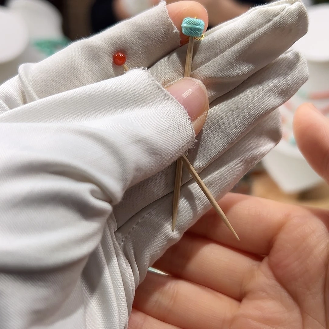 南红玛瑙未镶嵌14羽毛珠单珠卡6+