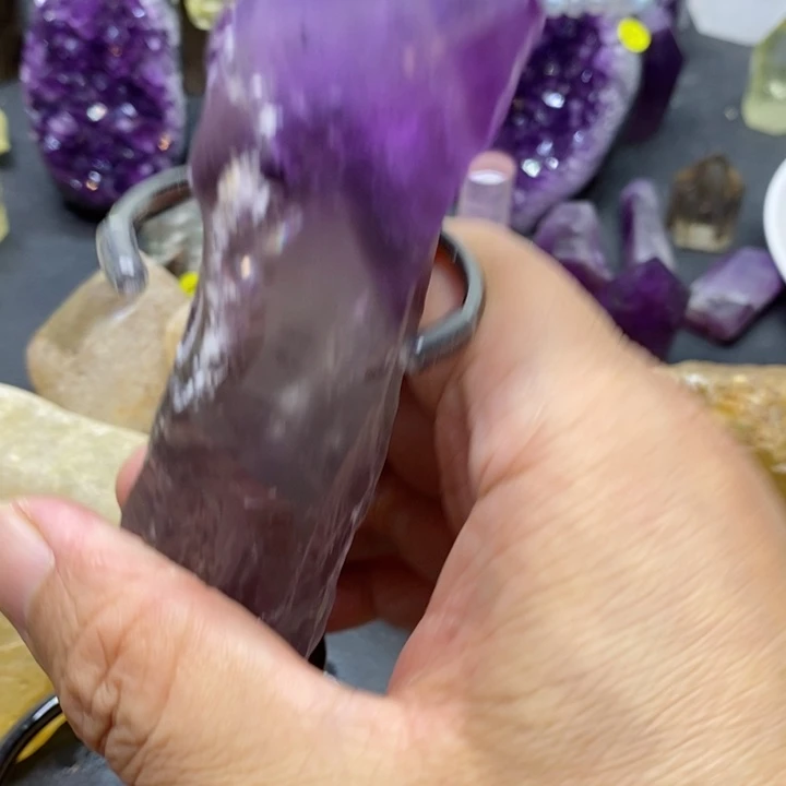 是***…未镶嵌珠宝半成品紫晶