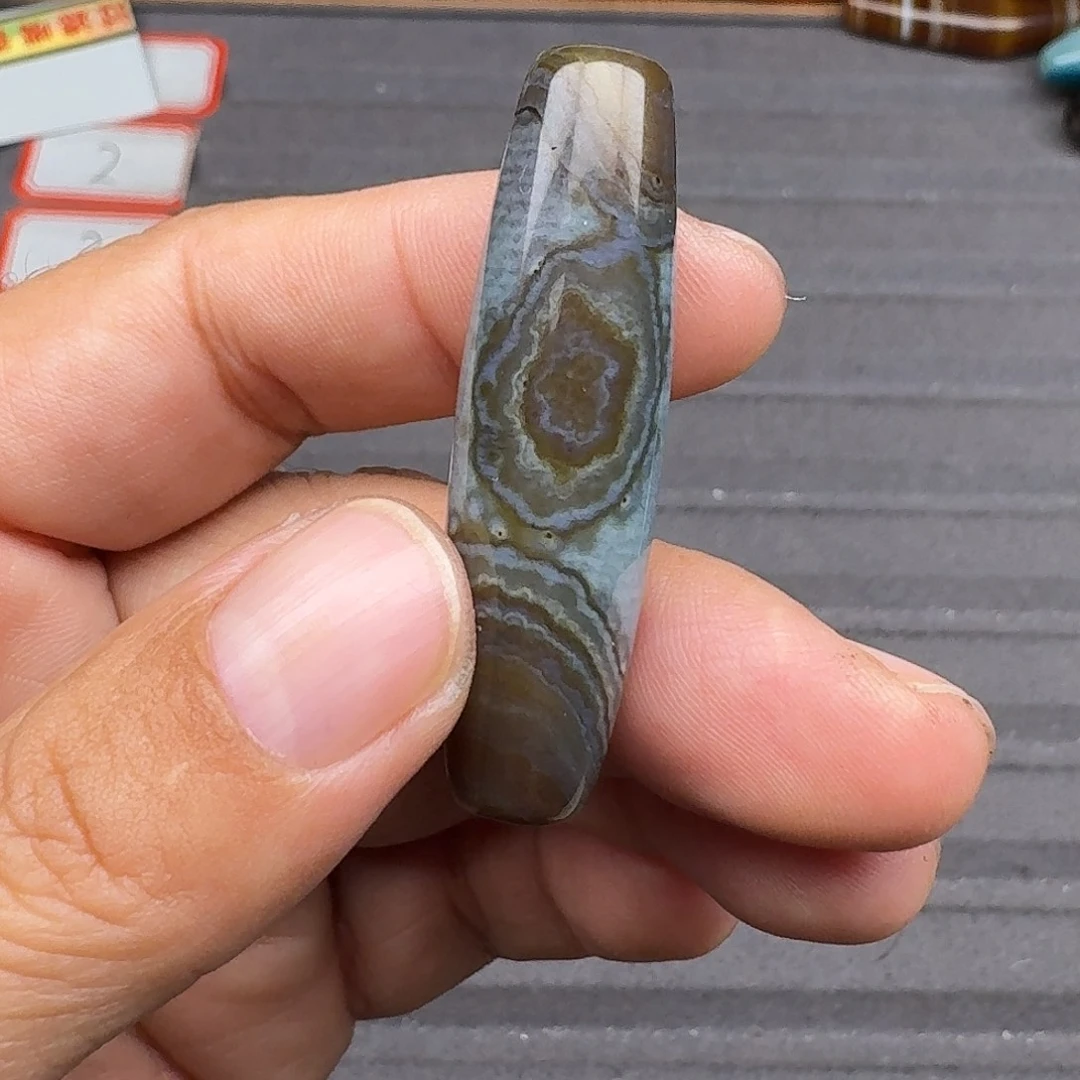 轩***轩玛瑙/玉髓合金珠宝半成品
