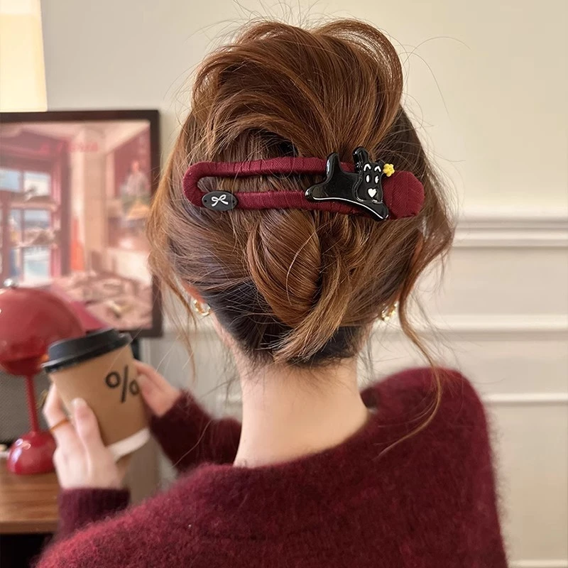 早春可爱修狗发夹女后脑勺盘发鸭嘴夹子头饰2025年新款高级感抓夹