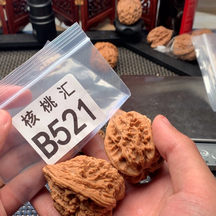 吊坠文玩核桃大沽石