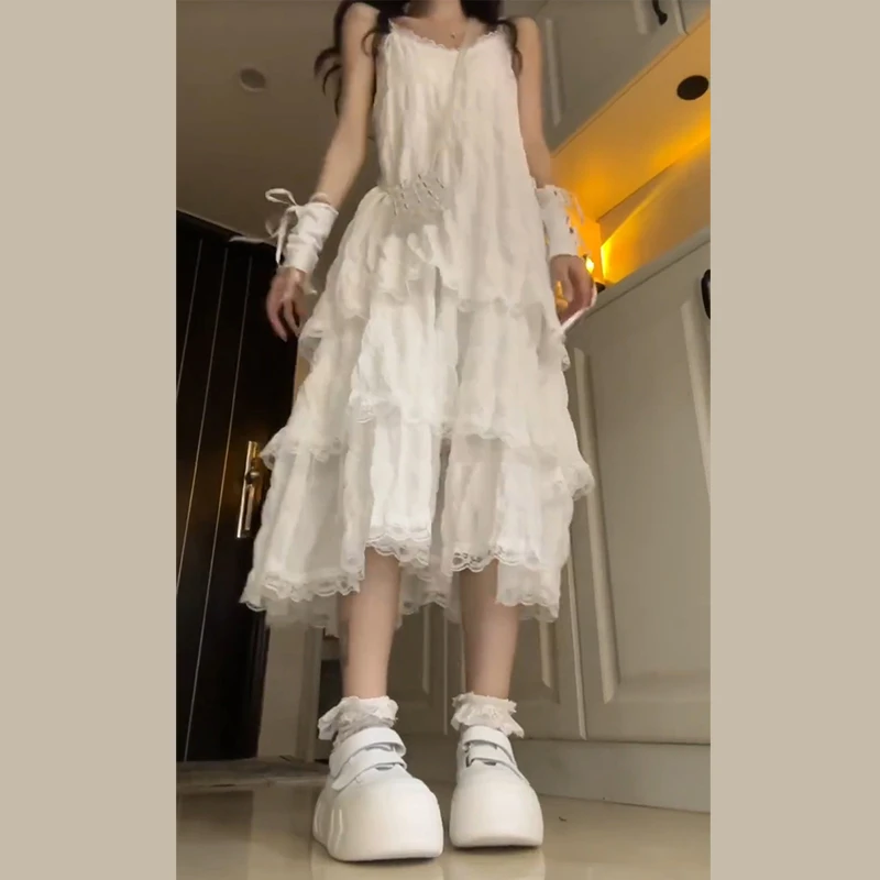 法式初恋白色吊带连衣裙子女夏季2025新款高级感海边度假长裙0114