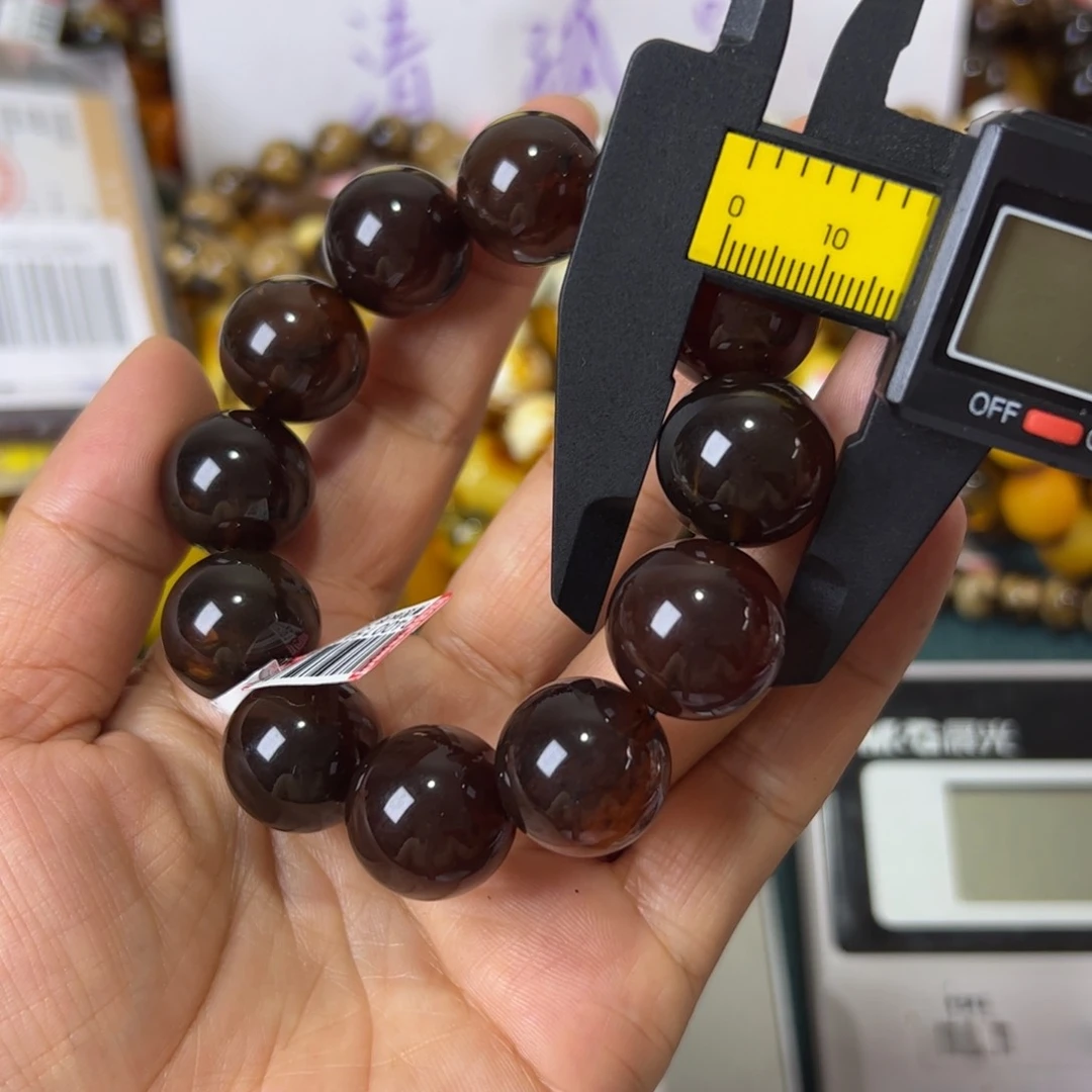 未镶嵌琥珀珠宝奇石430