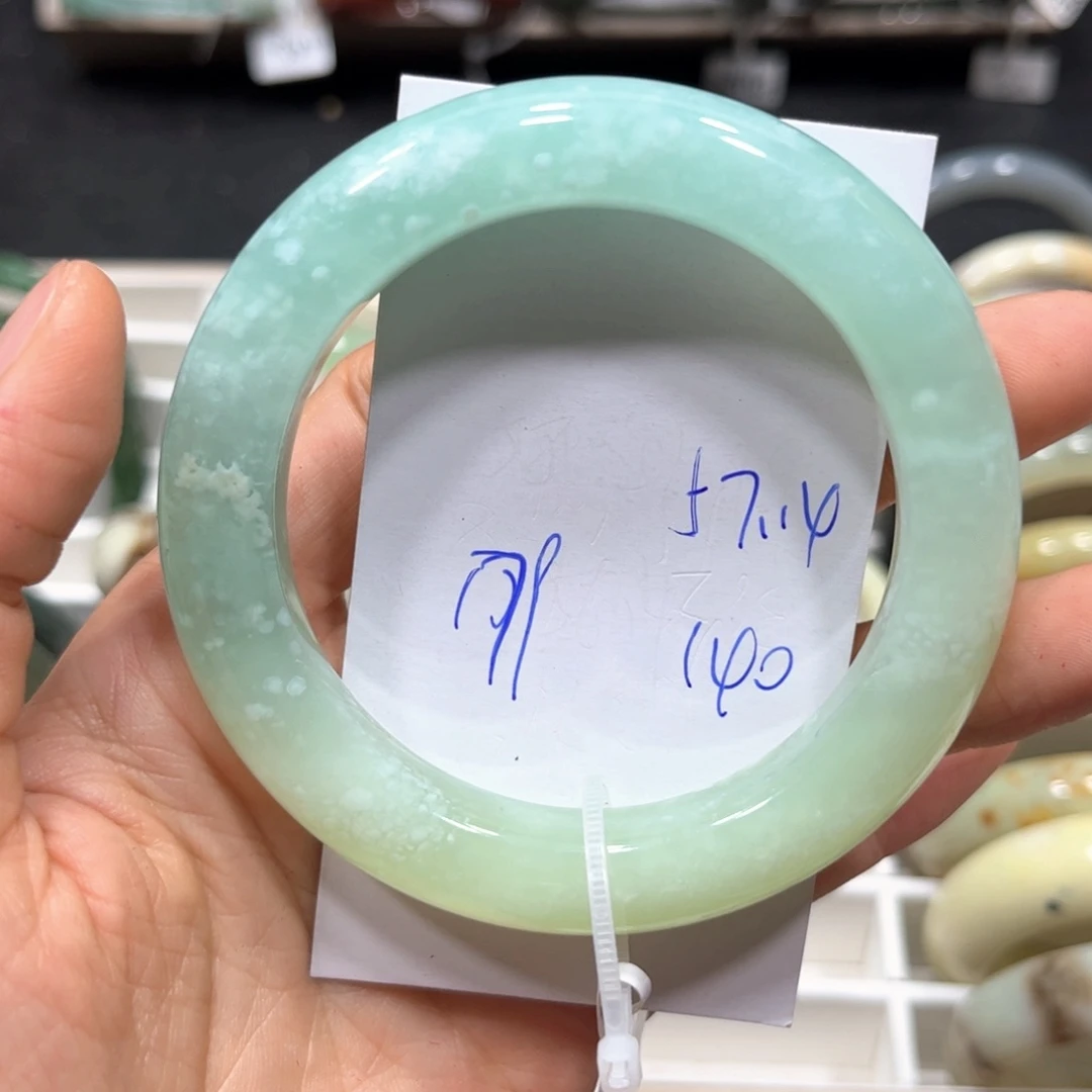 蛇纹石玉未镶嵌手镯穷****.