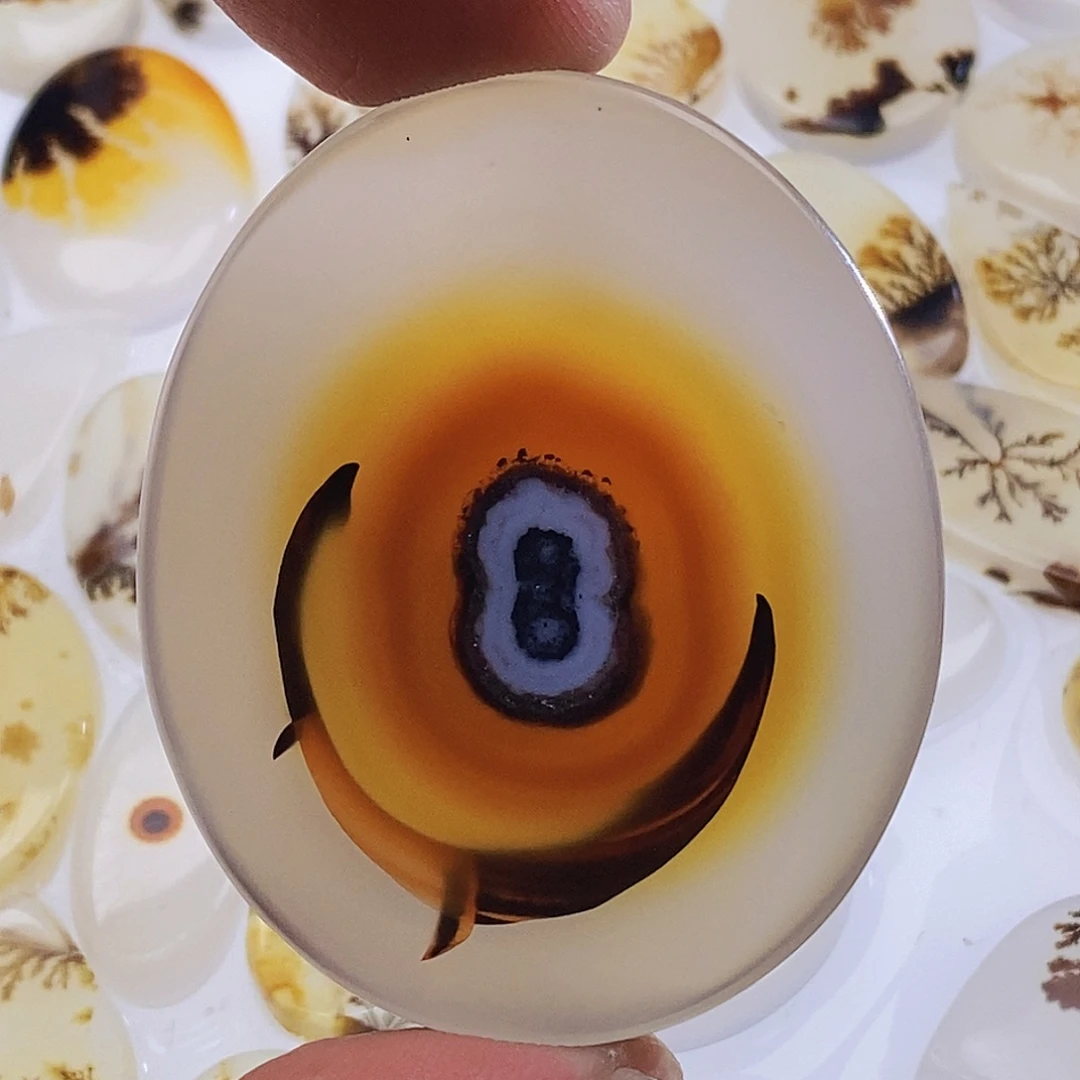 亿***田玛瑙/玉髓未镶嵌吊坠(不含链)