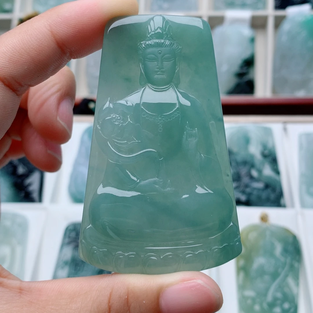 翡翠未镶嵌颈饰素衣