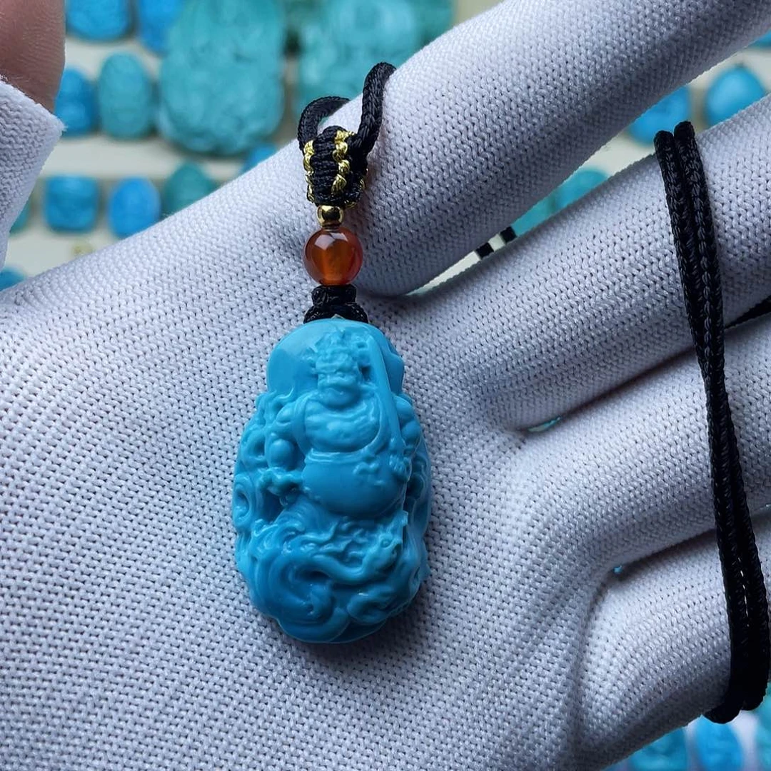 巧***酱绿松石未镶嵌珠宝奇石