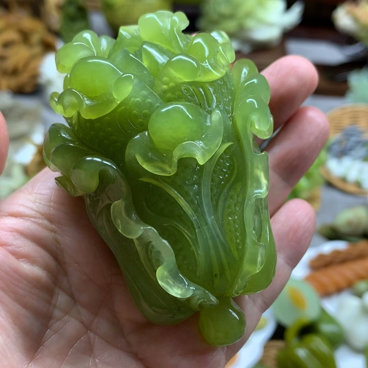 未镶嵌蛇纹石玉摆件