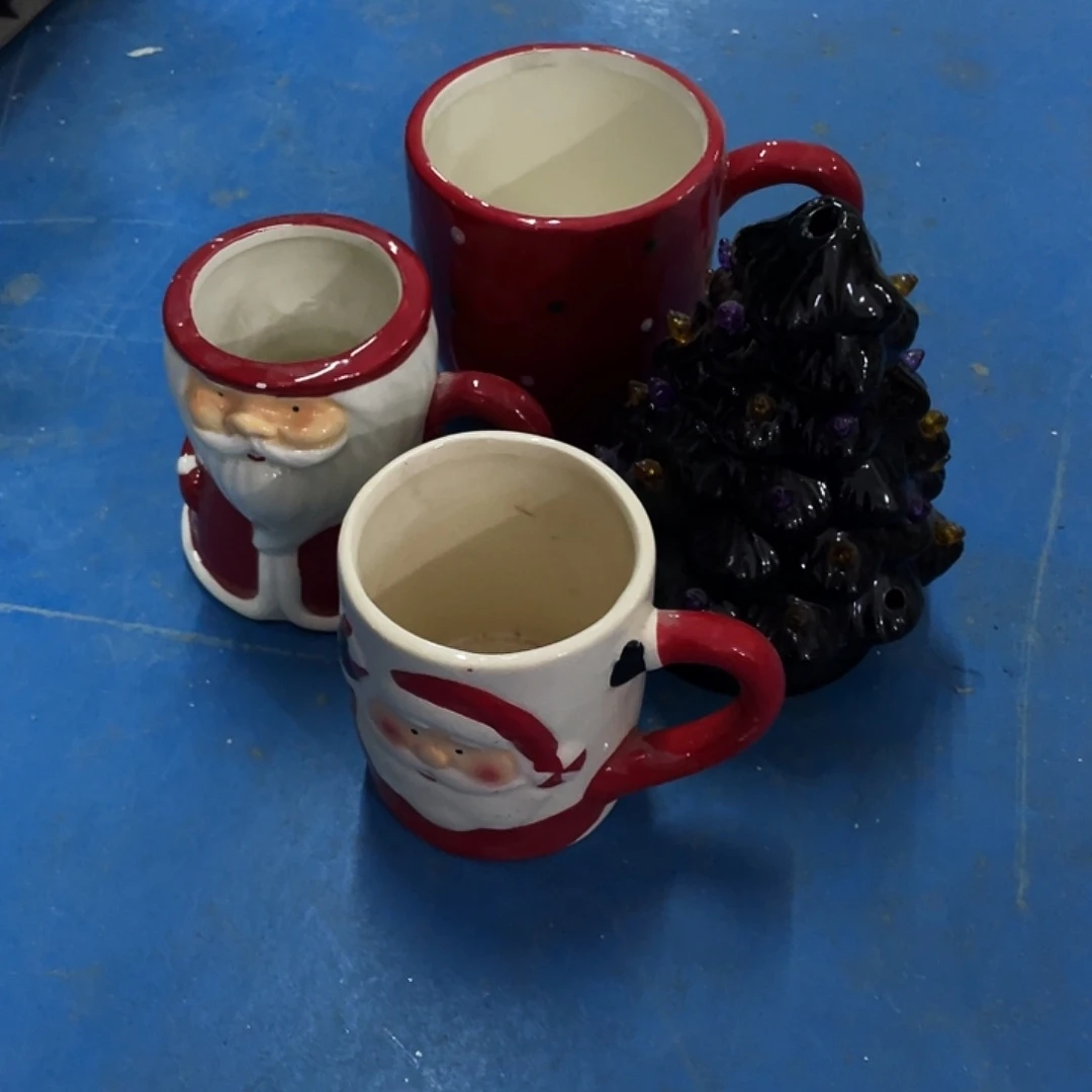 摆件s****_  磕碰。封釉。