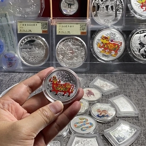 纯银东*2009年彩色牛银币带盒证