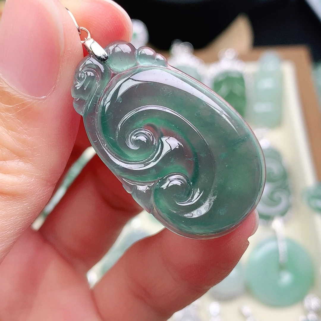 翡翠未镶嵌颈饰吊坠