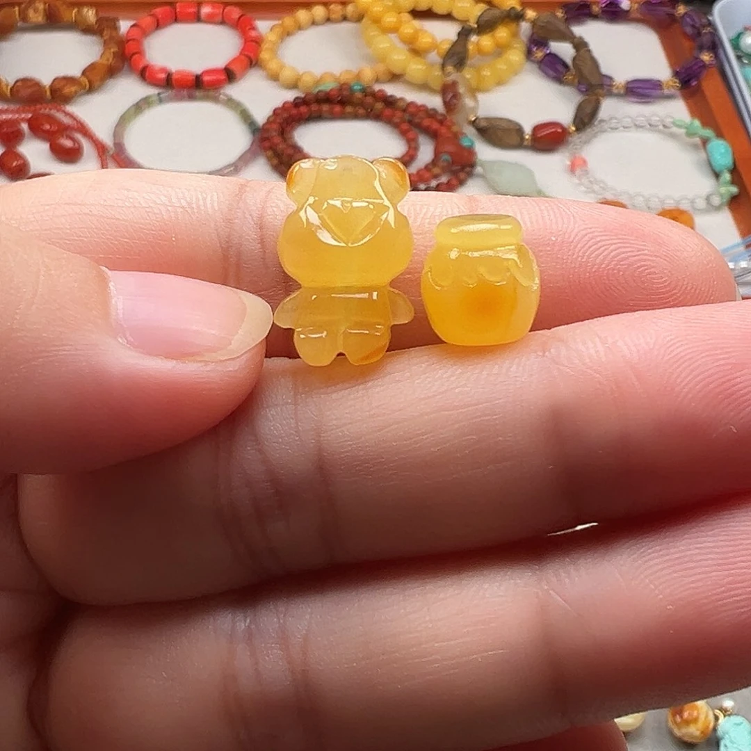 未镶嵌吊坠(不含链)蜜蜡