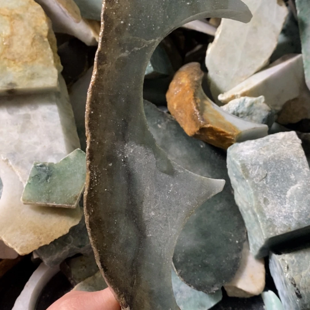 颈饰未镶嵌翡翠天然翡翠