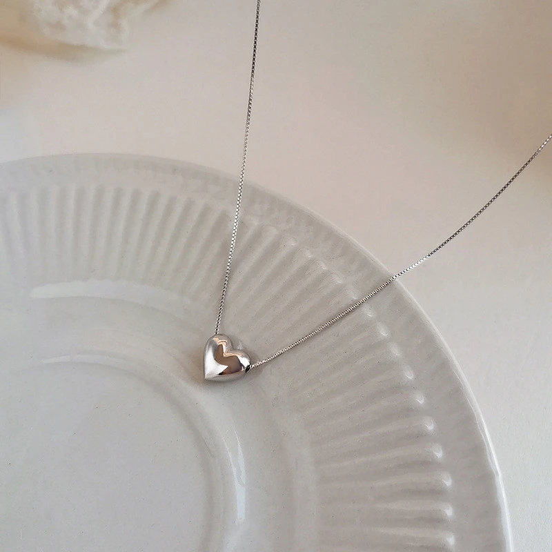 心形项链吊坠女士小众设计心形锁骨链百搭时尚轻奢高级感