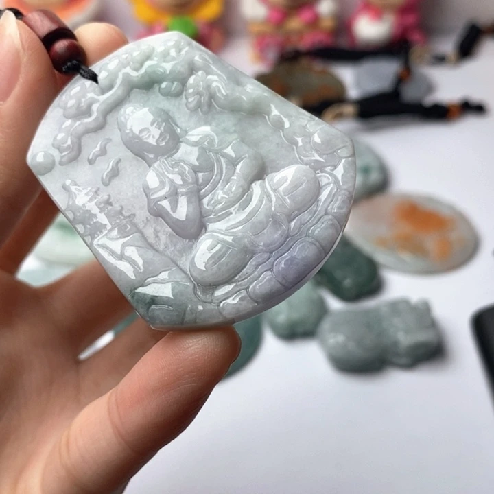 翡翠未镶嵌颈饰翡翠