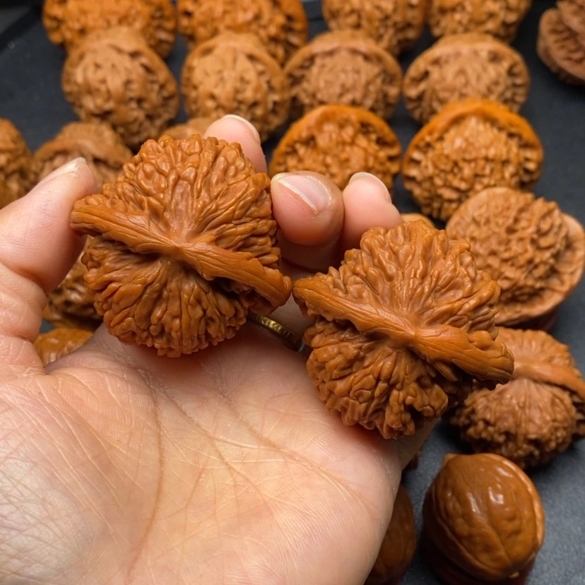 【闪购商品】文玩核桃把件老*篓子