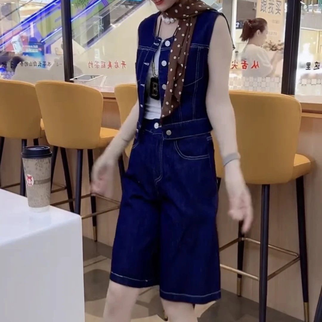 牛仔无袖上衣搭配裤子套装两件套