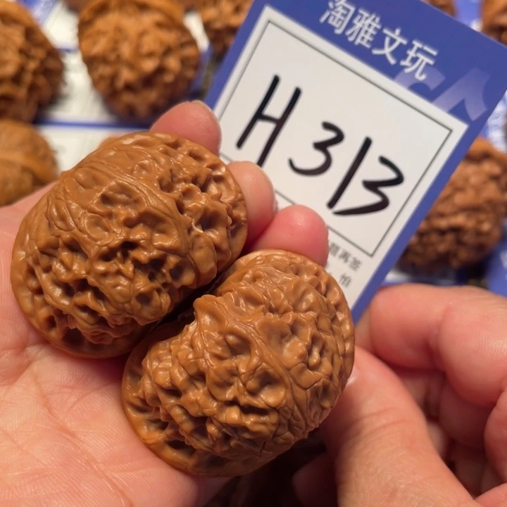 文玩核桃把件H313宫灯42