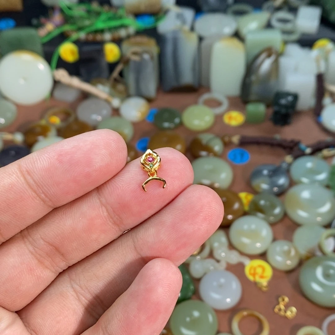 ****n和田玉未镶嵌吊坠(不含链)